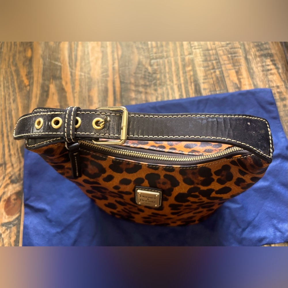 Dooney & Bourke Leopard Jaguar Bucket Bag - Picture 8 of 14